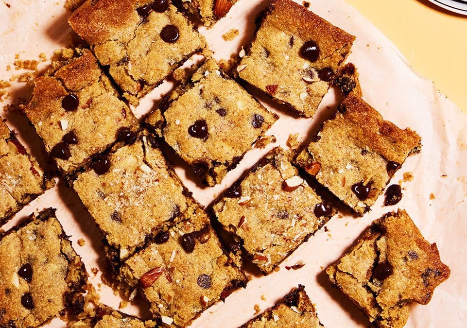 Almond Chocolate Chip Cookie Bars