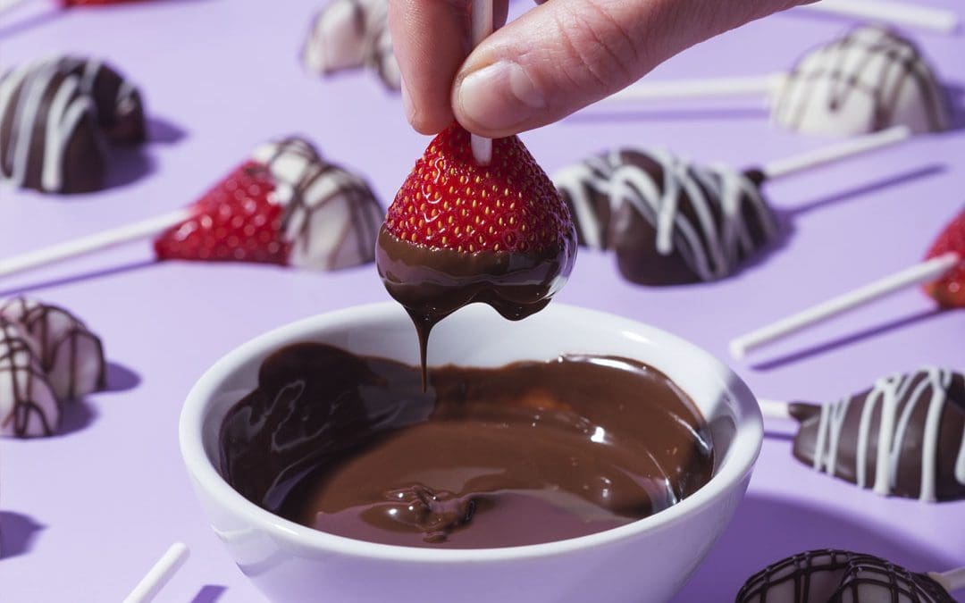 Chocolate-Dipped Strawberry Hearts