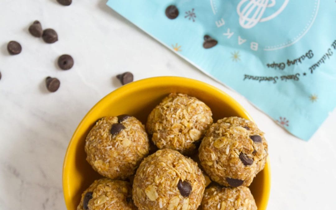 No Bake Dark Chocolate Chip Oatmeal Energy Bites