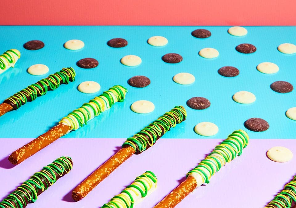 St Patty’s Dipped Pretzel Rods