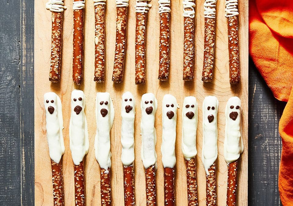 Spooky Pretzel Rods