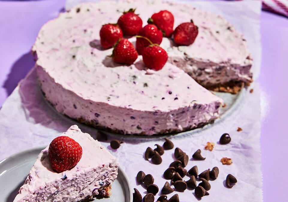 No-Bake Berry Chip Cheesecake