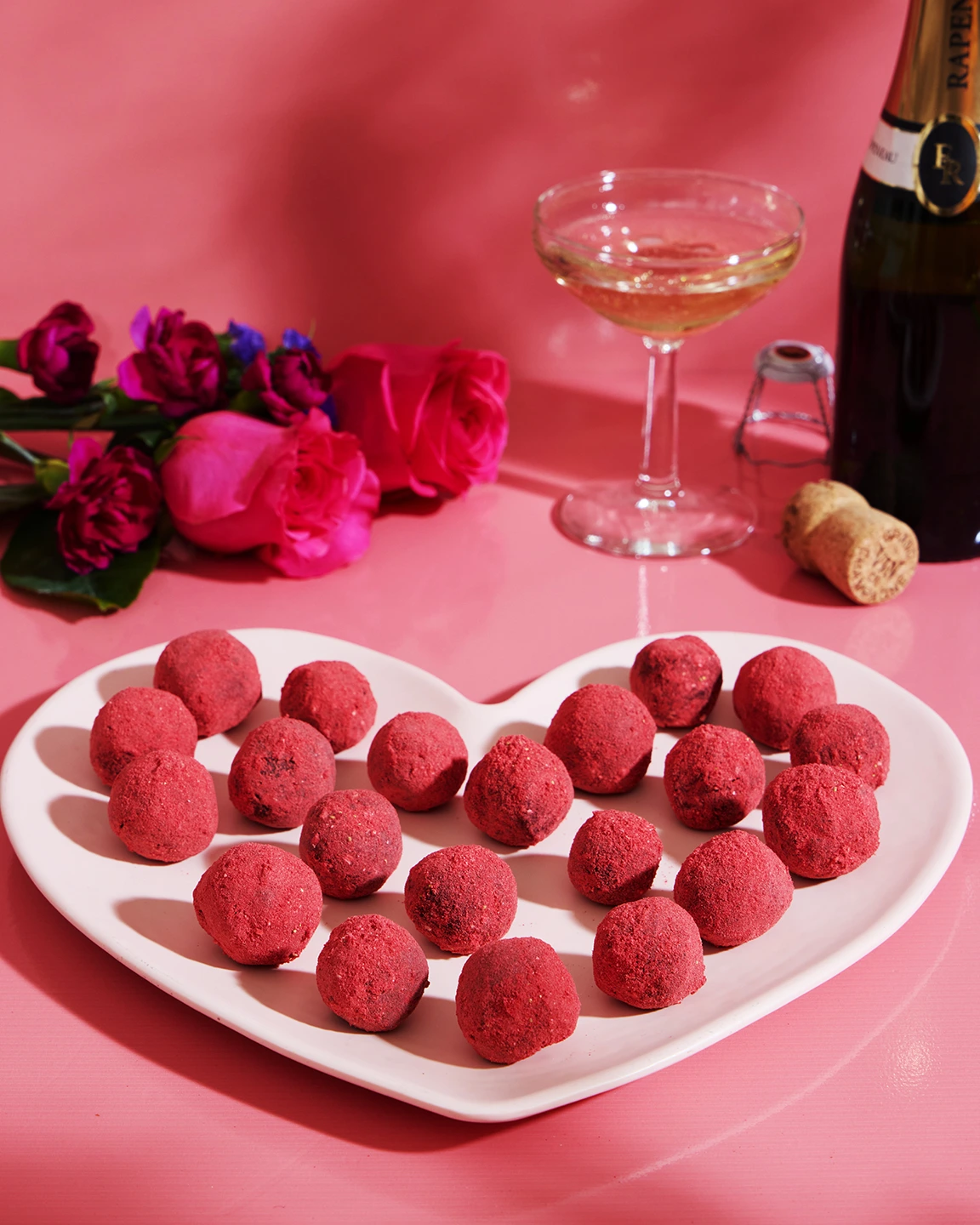 4 ingredient strawberry champaigne truffles