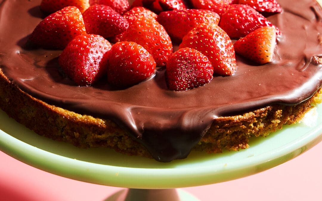 Pistachio Cake with Strawberries